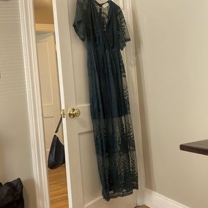 Bella Ella boutique beautiful green lace maxi dress size S!